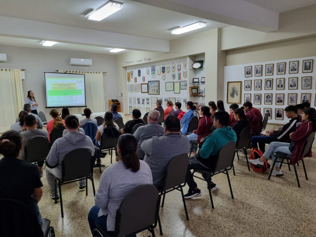 CURSO DE MANIPULACIÓN SEGURA Y SALUDABLE DE ALIMENTOS