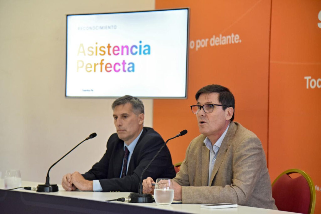 ASISTENCIA PERFECTA: “QUEREMOS PREMIAR A LOS DOCENTES QUE HACEN UN ESFUERZO EXTRAORDINARIO”