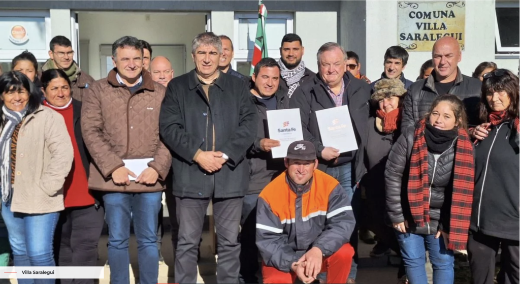 EL MINISTRO BASTÍA Y EL SENADOR MICHLIG ENTREGARON RECURSOS DE OBRAS MENORES A LOCALIDADES DEL DPTO. SAN CRISTÓBAL