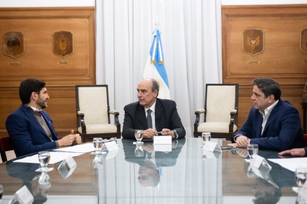 PROVINCIA Y NACIÓN FIRMARON UN ACUERDO PARA LA CONTINUIDAD DE OBRAS EN SANTA FE EN EL QUE SE CONTEMPLA LA CONSTRUCCIÓN ACUEDUCTO SAN JAVIER – ETAPA SAN JAVIER – TOSTADO      
