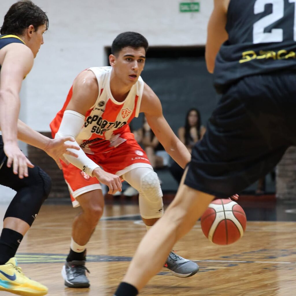  BÁSQUET – TRIUNFAZO DE SPORTIVO