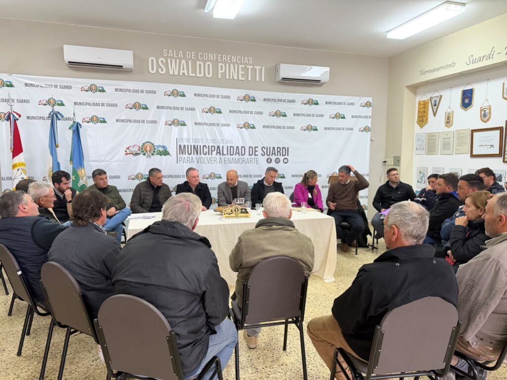 LA MUNICIPALIDAD DE SUARDI FUE SEDE DE REUNIONES PARA AVANZAR EN PROYECTOS DE INFRAESTRUCTURA ENERGÉTICA RURAL