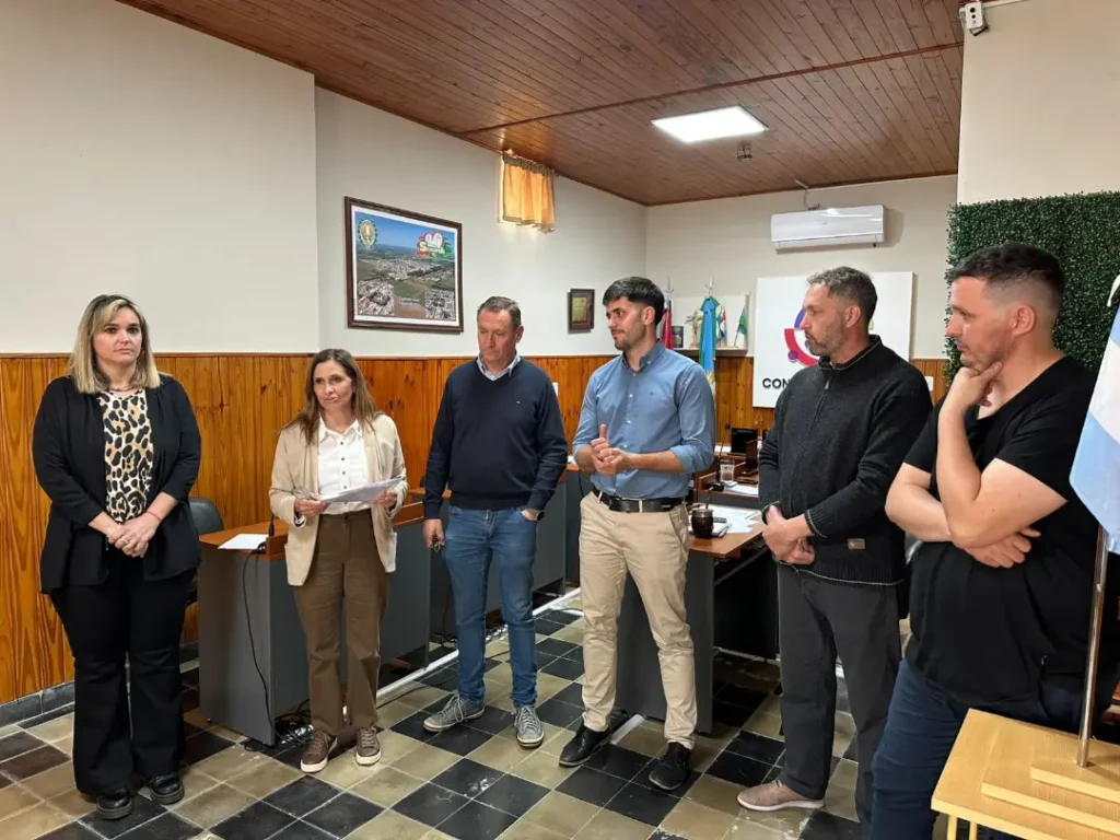 ENTREGA DE APORTES A INSTITUCIONES DE NUESTRA COMUNIDAD